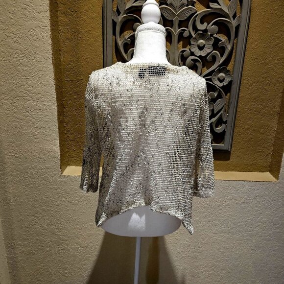 Nina Leonard Black Flecks & Cream Crochet Cardigan  Natural Wooden Buttons M - Picture 2 of 11